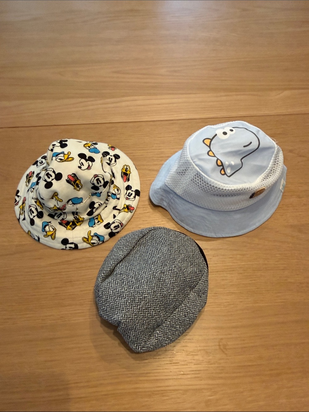 3 baby hats Disney baby 3-6 months